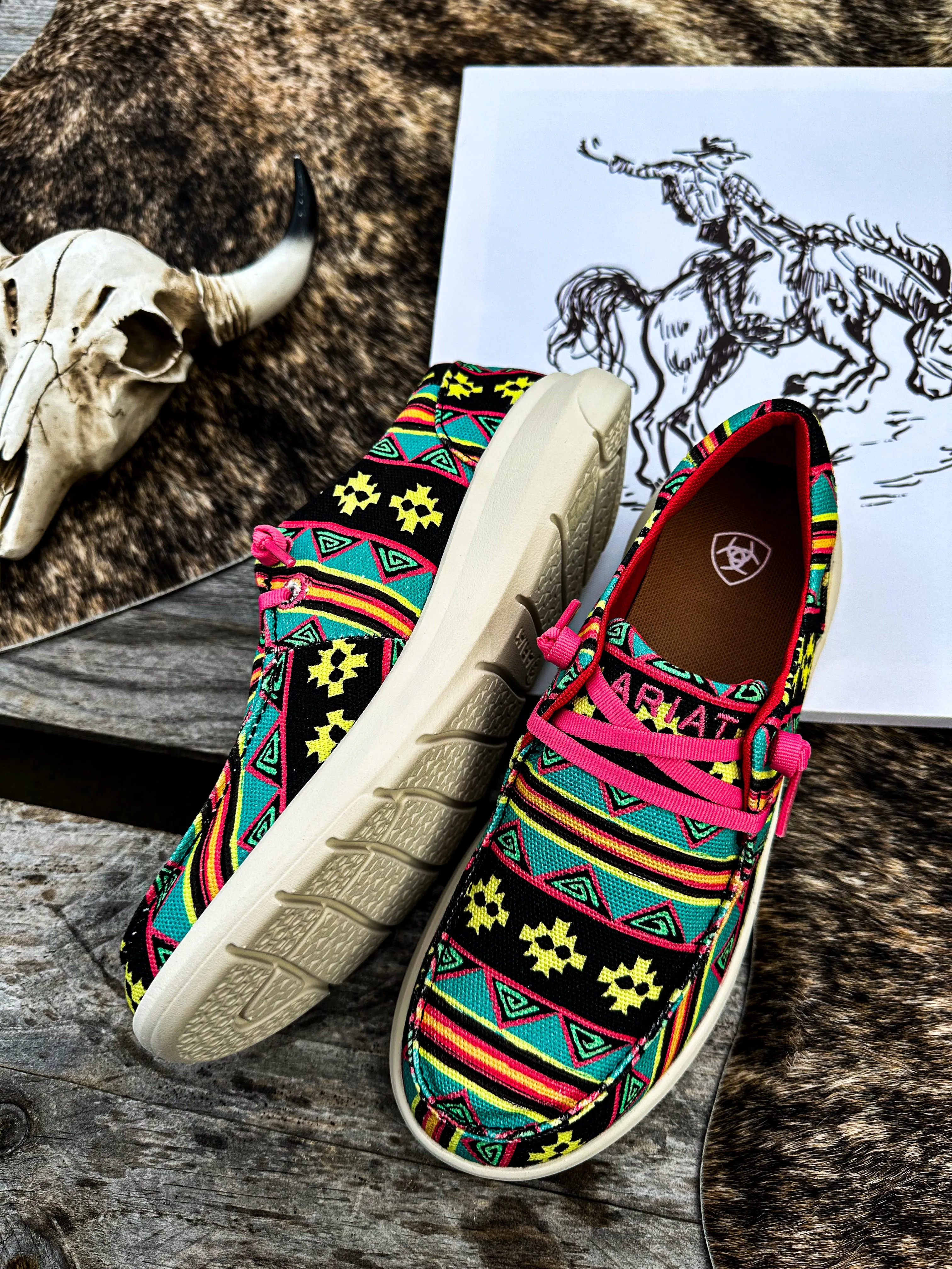 Retro Clovis Ariat Hilo